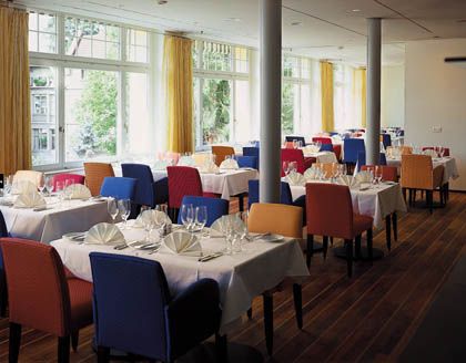 Hotel Zurich Development Center Restauracja zdjęcie